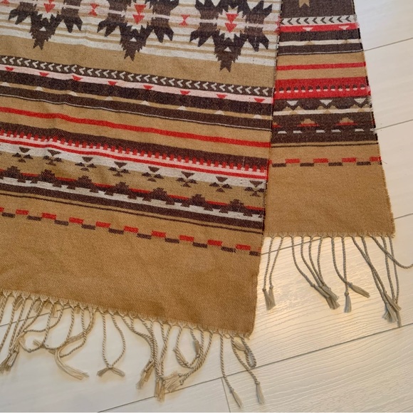 Large H & M Scarf - Picture 2 of 9